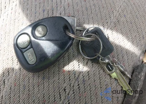 1999 Chevrolet Monte Carlo Ls from USA, damaged, VIN 2G1WW12M2X9163157